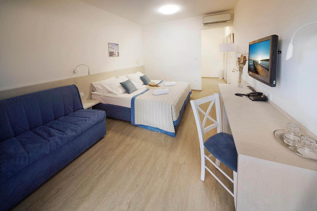 Villas With Balcony Or Terrace - Hotel & Resort Adria Ankaran Buitenkant foto