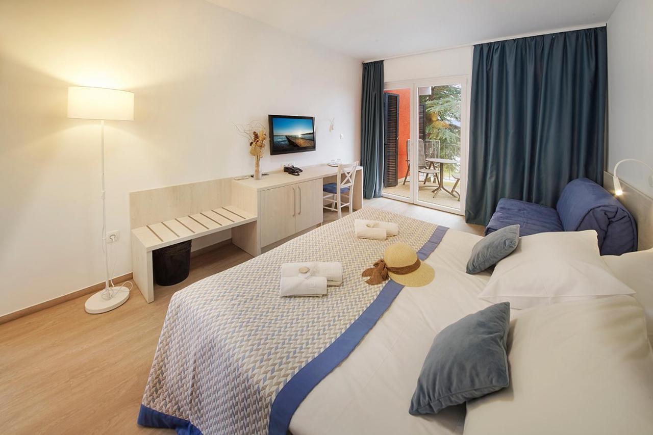 Villas With Balcony Or Terrace - Hotel & Resort Adria Ankaran Buitenkant foto